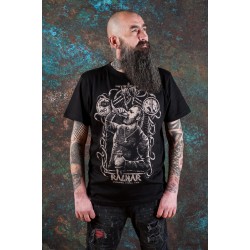 Ragnar uwieczniony na koszulce męskiej